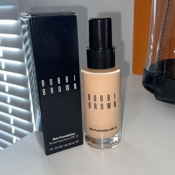 Bobbi Brown Other - Bobbi brown skin foundation